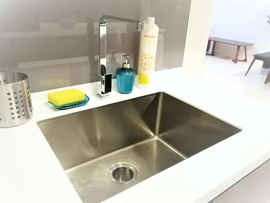 Apartment 【Netflix】Suasana Suites,Nxt To Ciq【Poolgym&Wifi】 Johor Bahru Malaysia